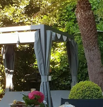 La Closerie D'azelie Bed and breakfast
